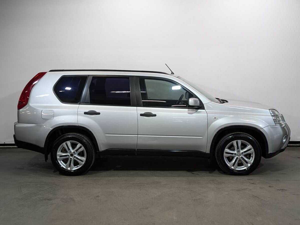 Nissan X-Trail б/у, 2013, Механическая. Фото: #3