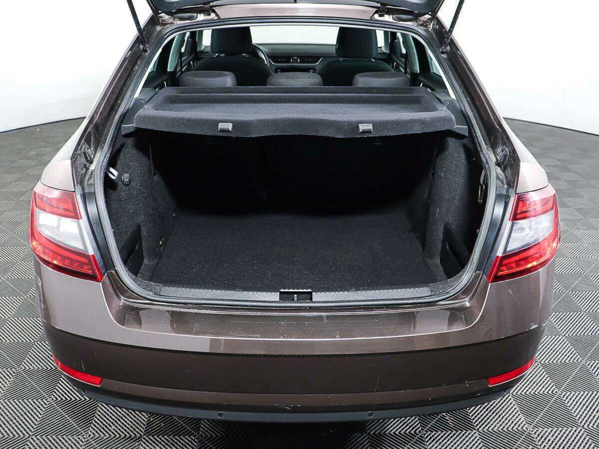 Skoda Octavia б/у, 2018, Роботизированная. Фото: #8