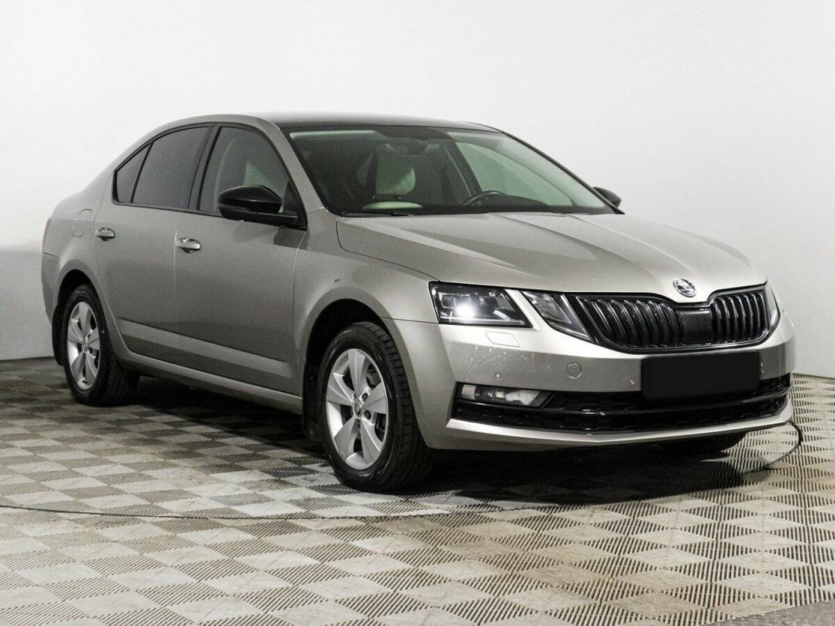 Skoda Octavia б/у, 2018, Автоматическая. Фото: #2