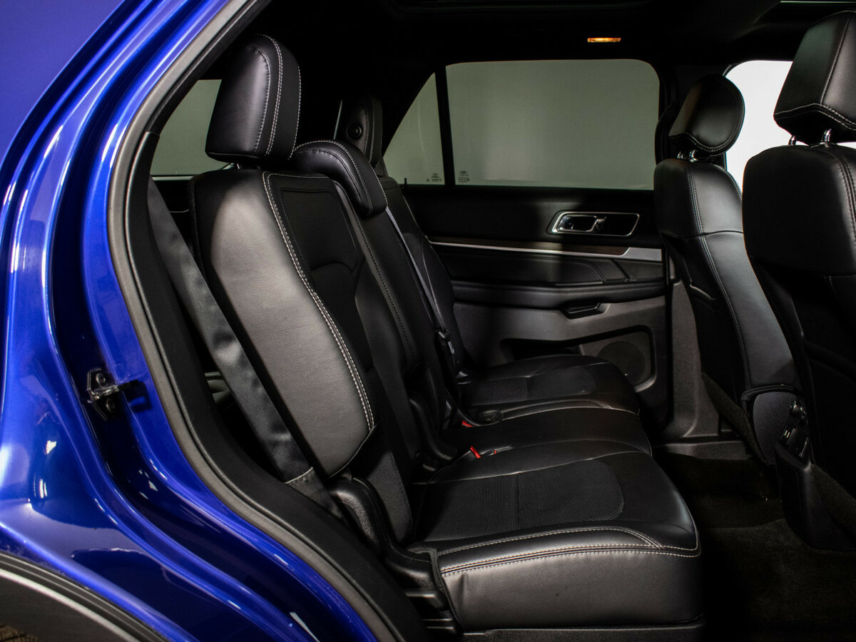 Ford Explorer б/у, 2017, Автоматическая. Фото: #9