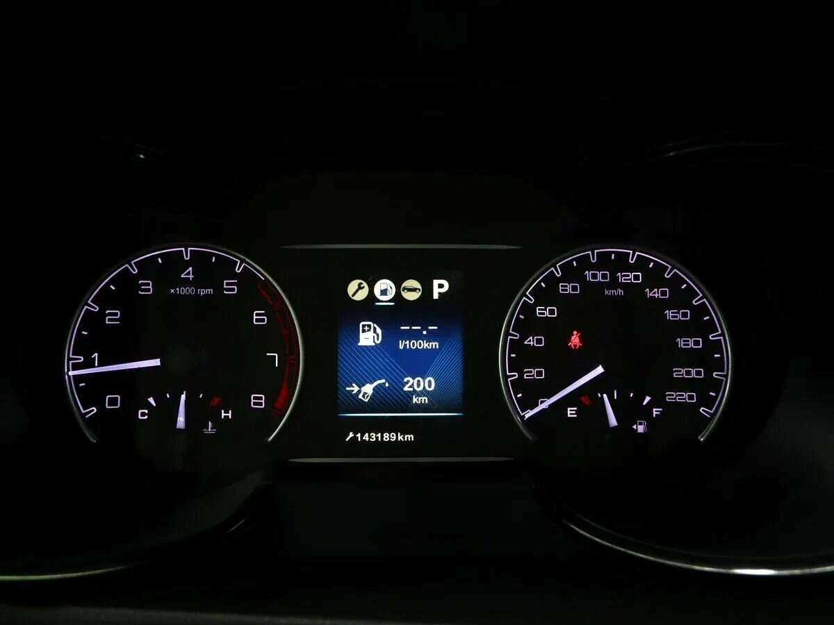 Dongfeng AX7 б/у, 2017, Автоматическая. Фото: #16