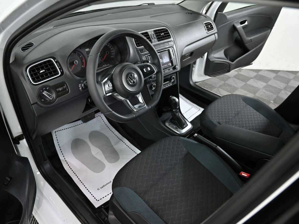 Volkswagen Polo б/у, 2019, Автоматическая. Фото: #4