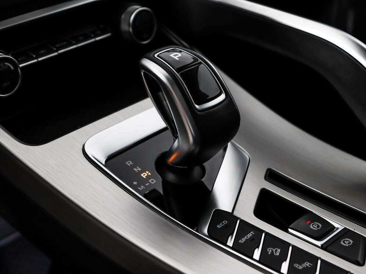 Geely Coolray б/у, 2021, Роботизированная. Фото: #9