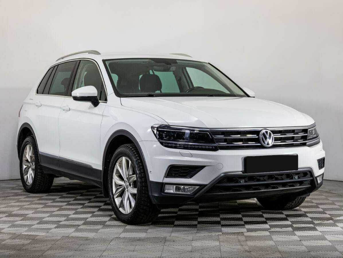 Volkswagen Tiguan б/у, 2017, Роботизированная. Фото: #2