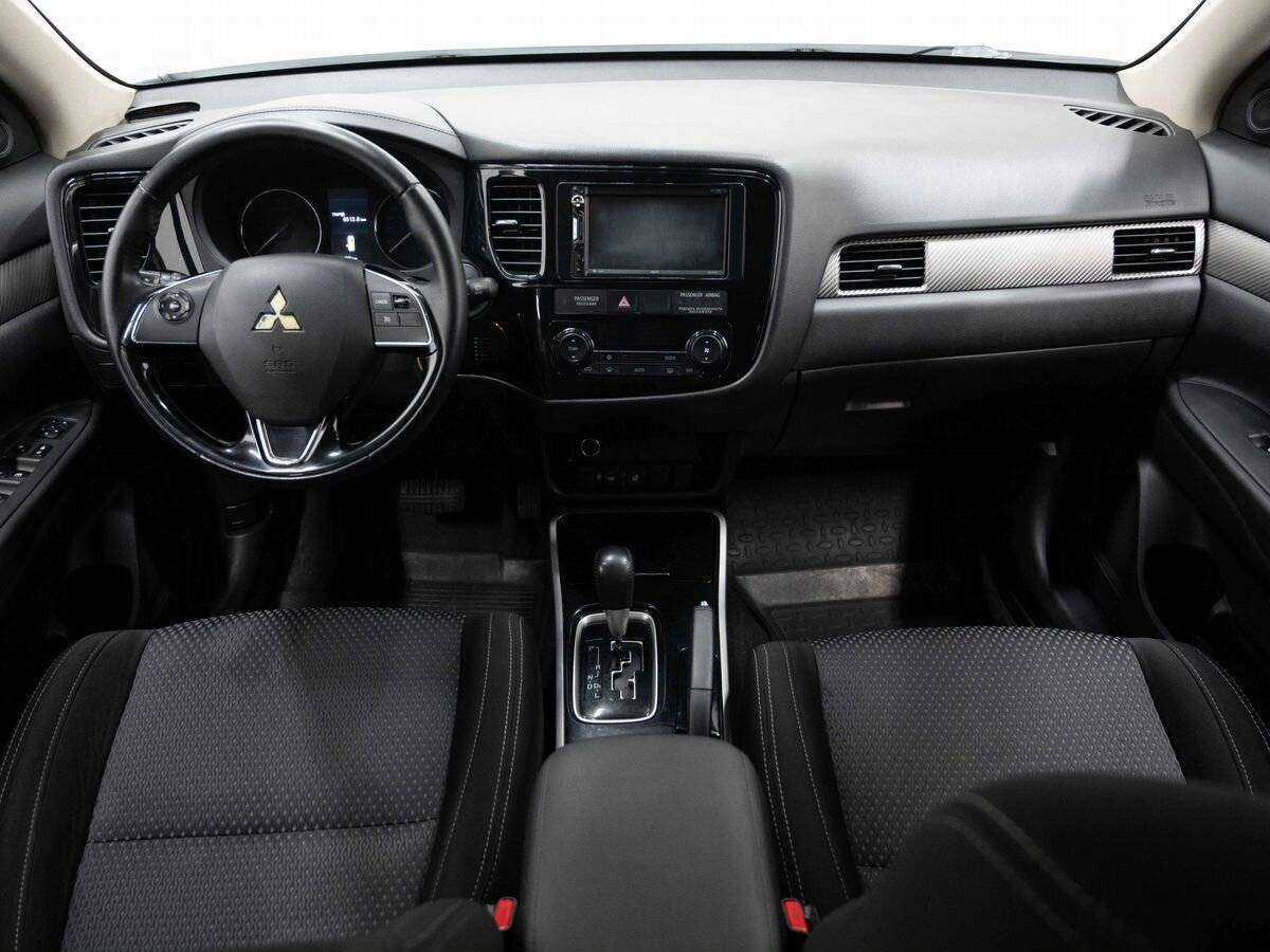 Mitsubishi Outlander б/у, 2017, Вариатор. Фото: #12