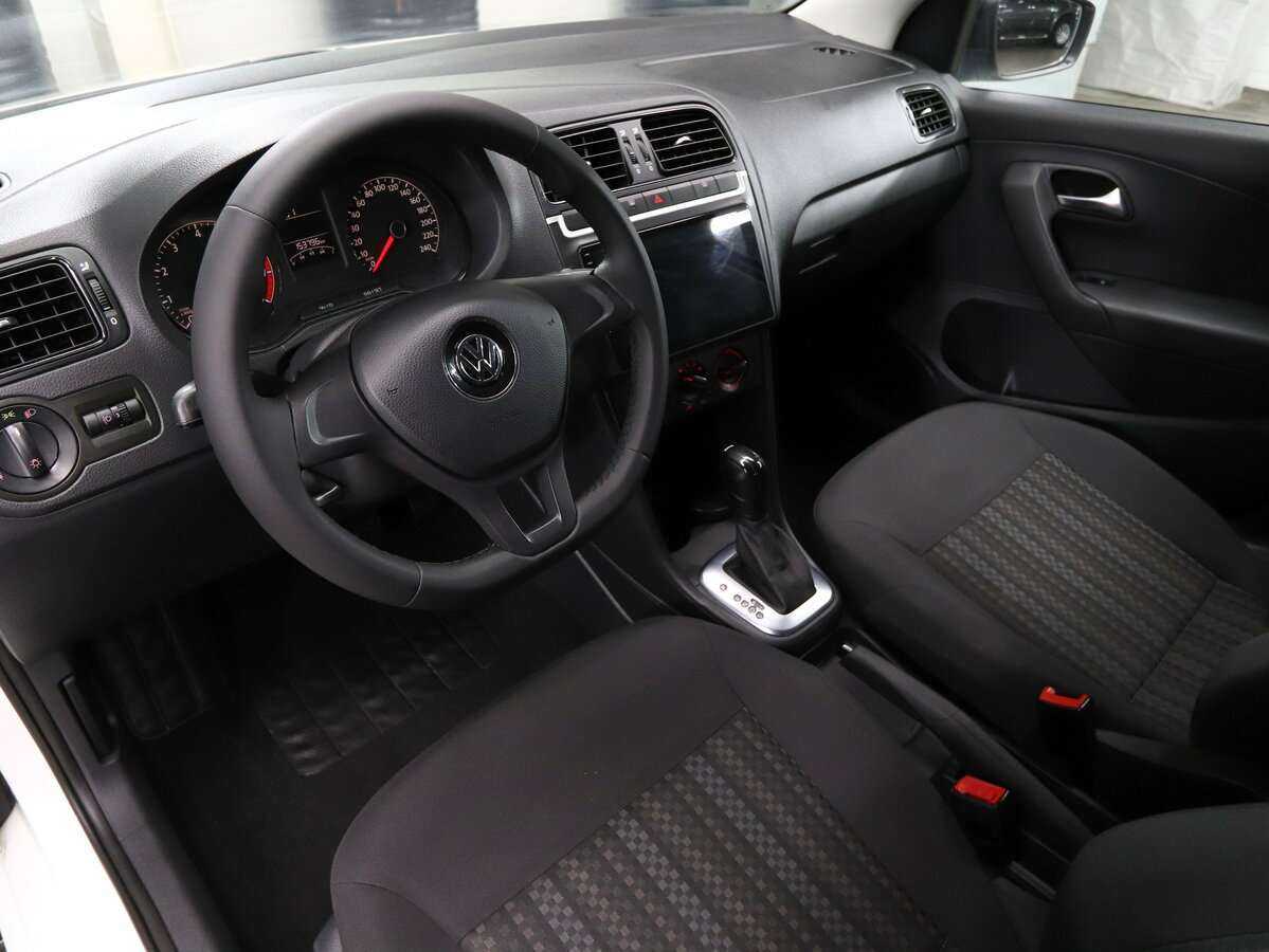 Volkswagen Polo б/у, 2017, Автоматическая. Фото: #6