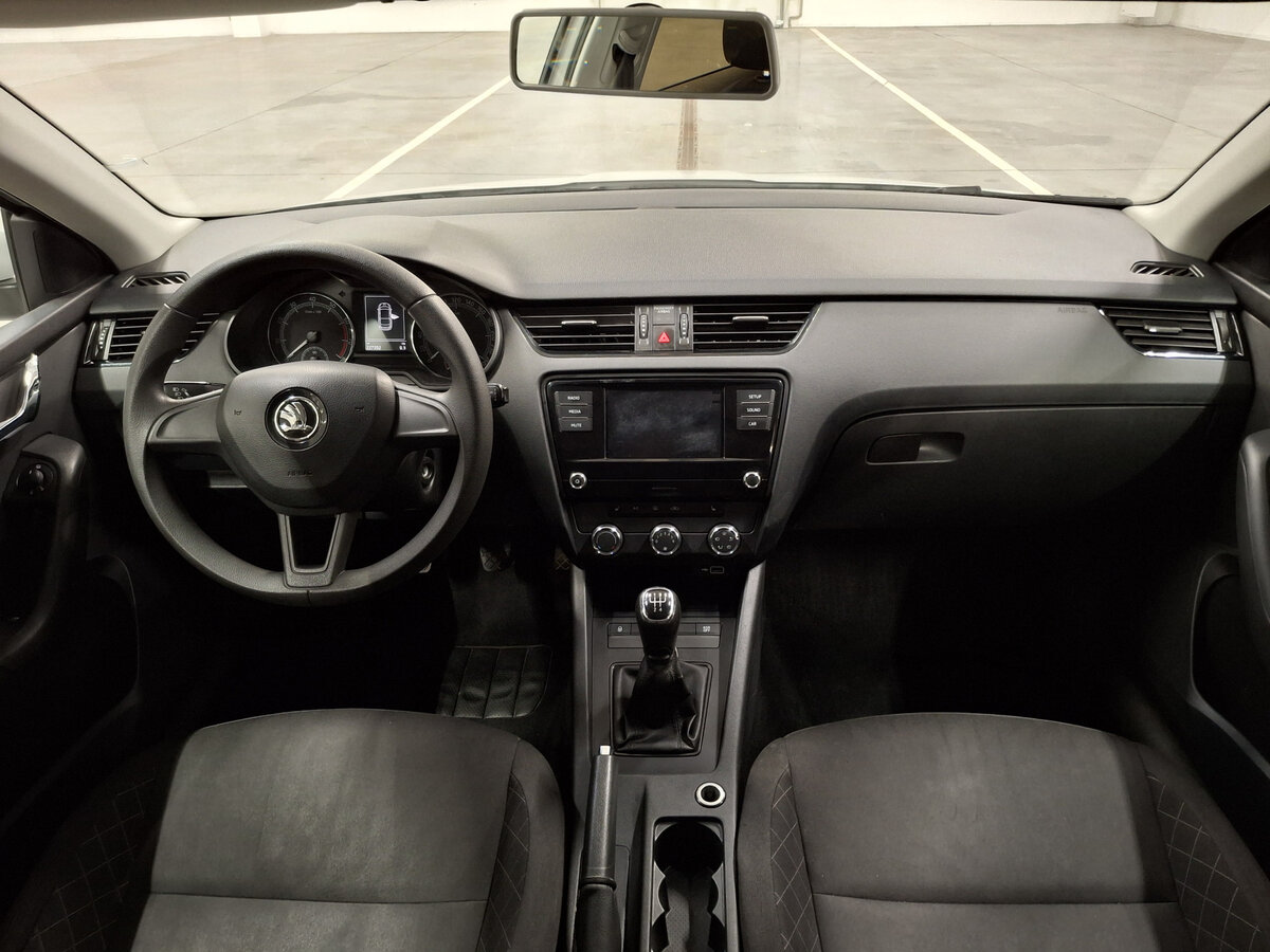 Skoda Octavia б/у, 2018, Механическая. Фото: #13