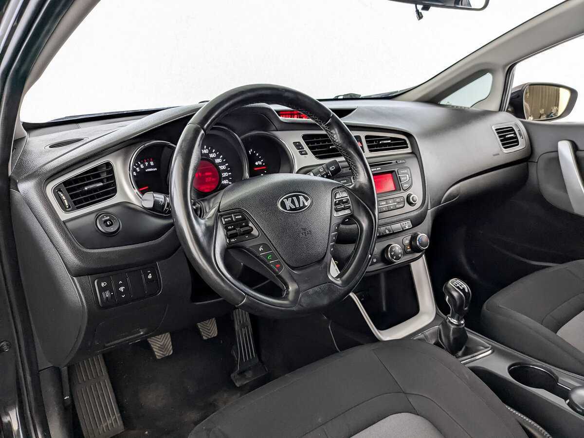 Kia Ceed б/у, 2014, Механическая. Фото: #15