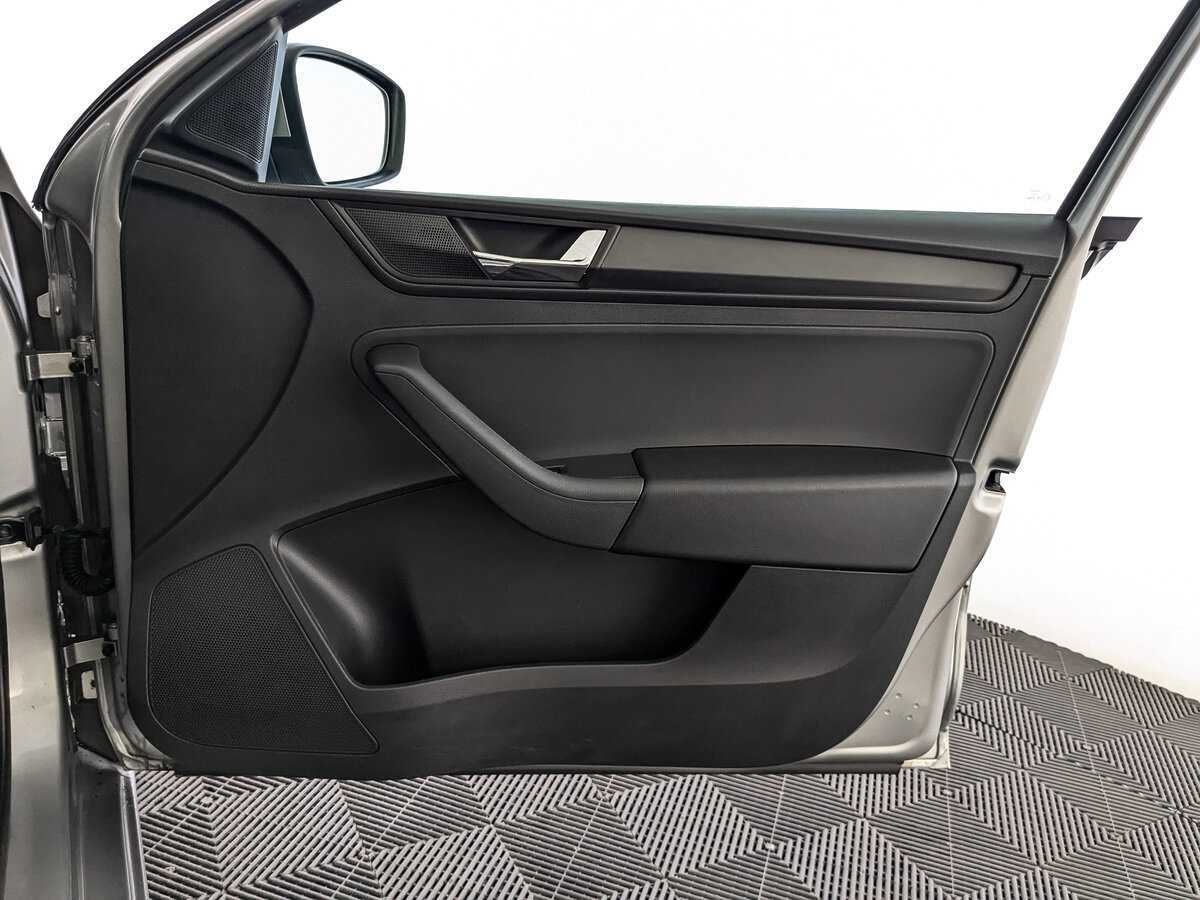 Skoda Rapid б/у, 2020, Автоматическая. Фото: #20