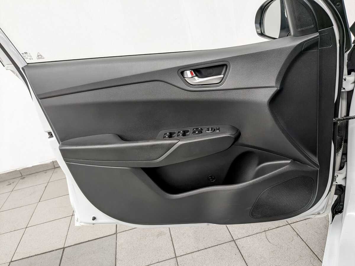 Hyundai Solaris б/у, 2020, Автоматическая. Фото: #18