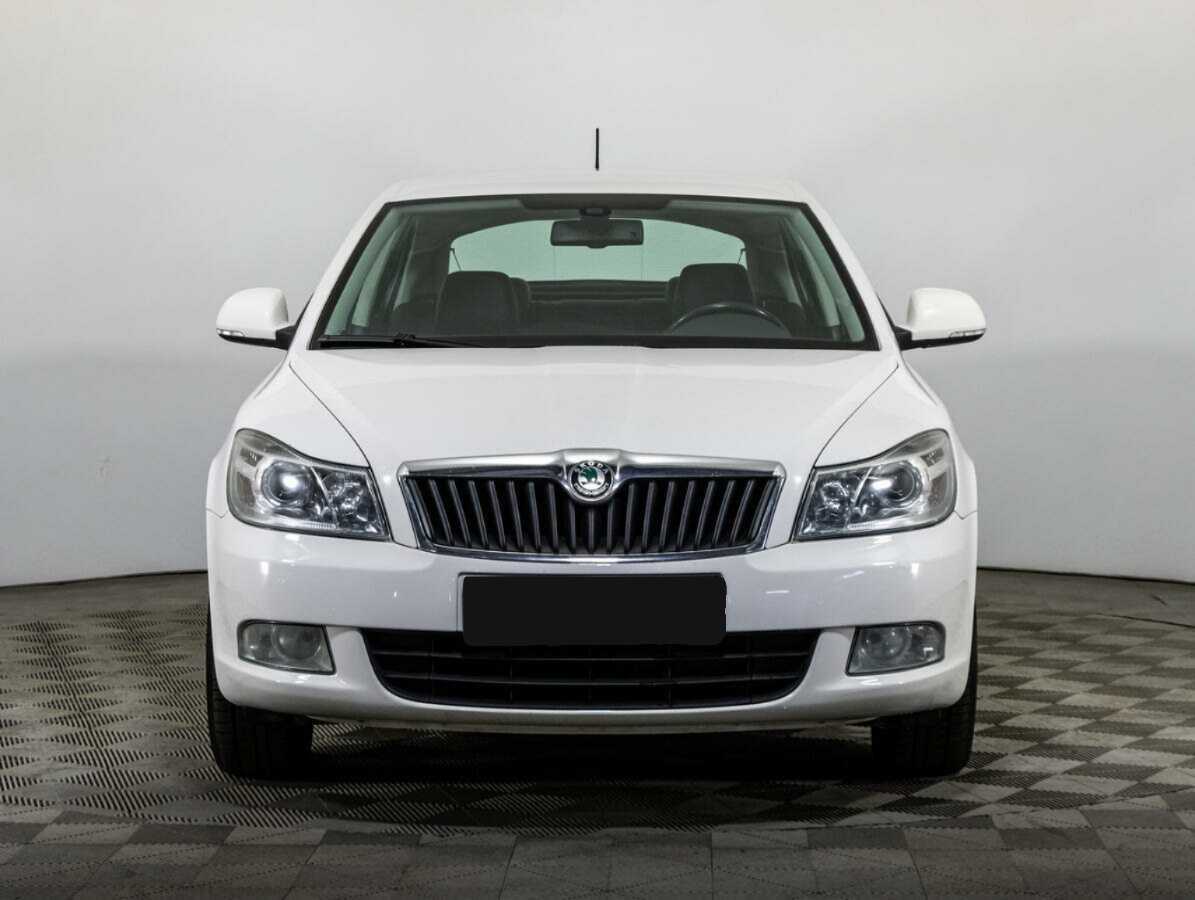 Skoda Octavia б/у, 2013, Механическая. Фото: #1