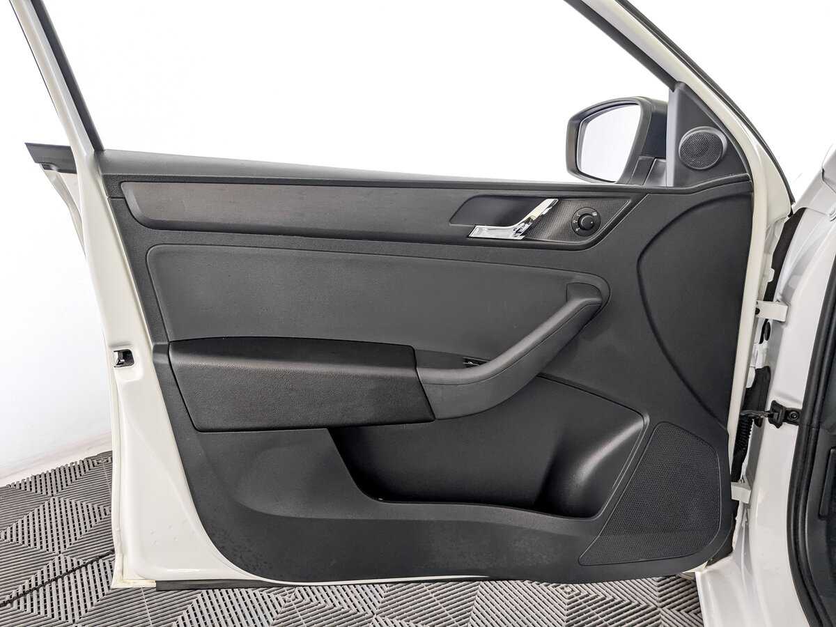 Skoda Rapid б/у, 2017, Механическая. Фото: #18