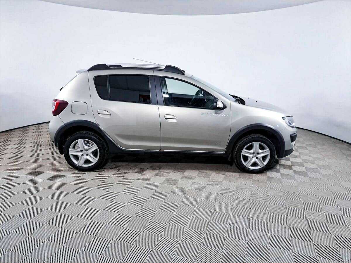 Renault Sandero б/у, 2017, Механическая. Фото: #3