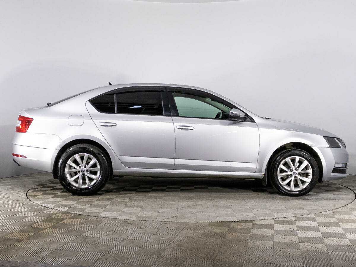 Skoda Octavia б/у, 2018, Механическая. Фото: #3