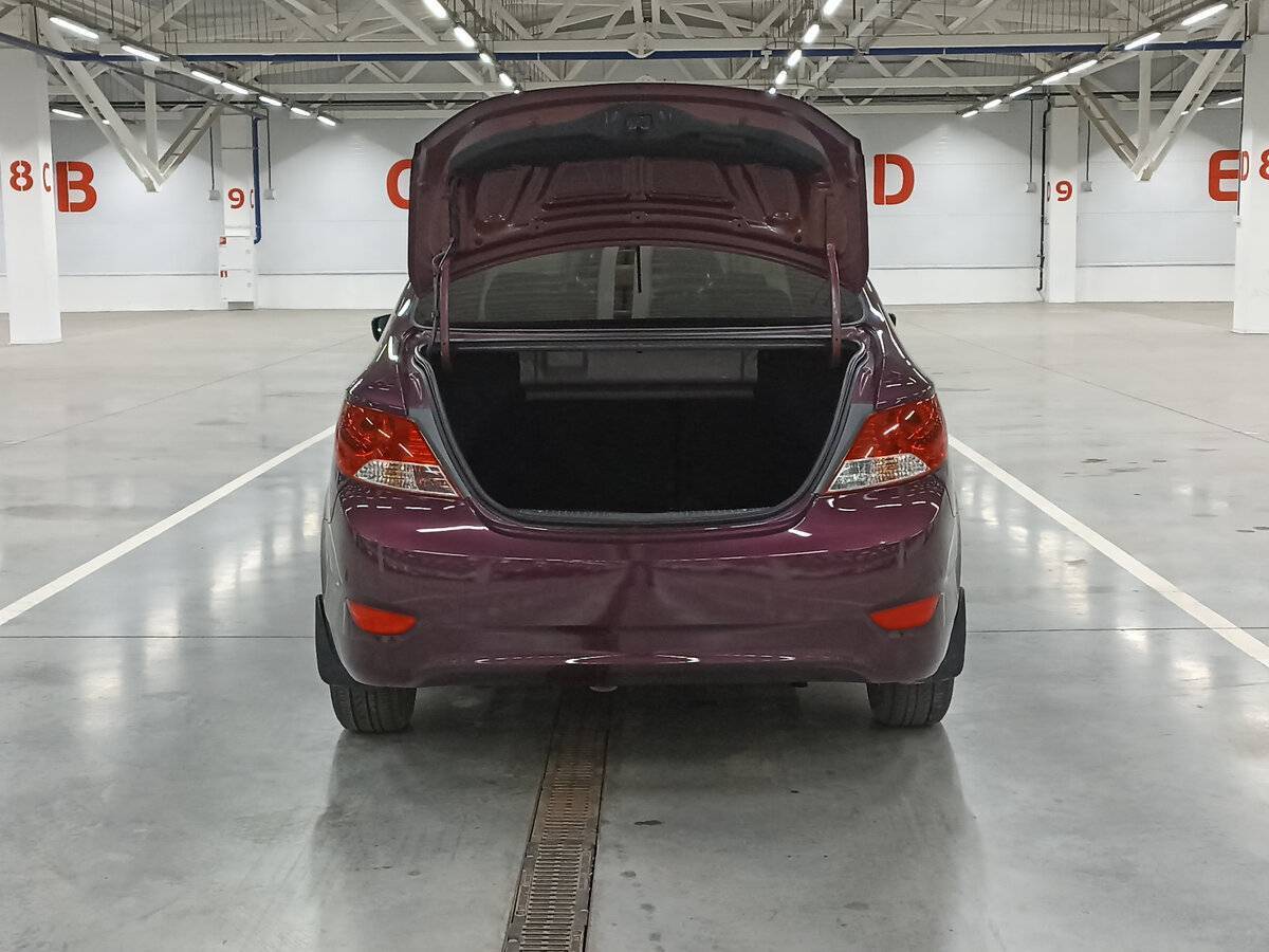 Hyundai Solaris б/у, 2013, Механическая. Фото: #9