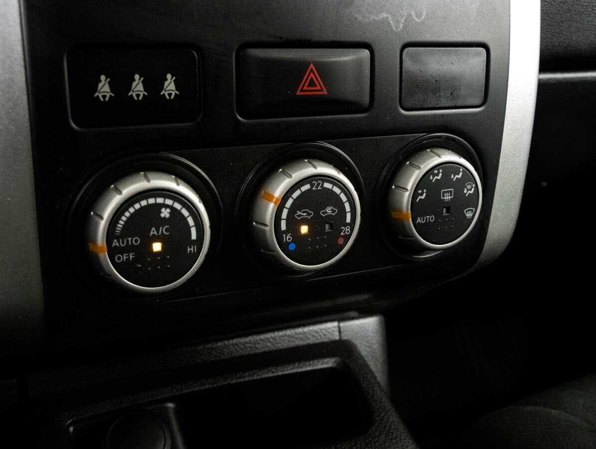 Nissan X-Trail б/у, 2014, Механическая. Фото: #13