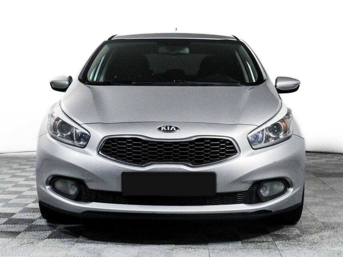 Kia Ceed б/у, 2012, Автоматическая. Фото: #1