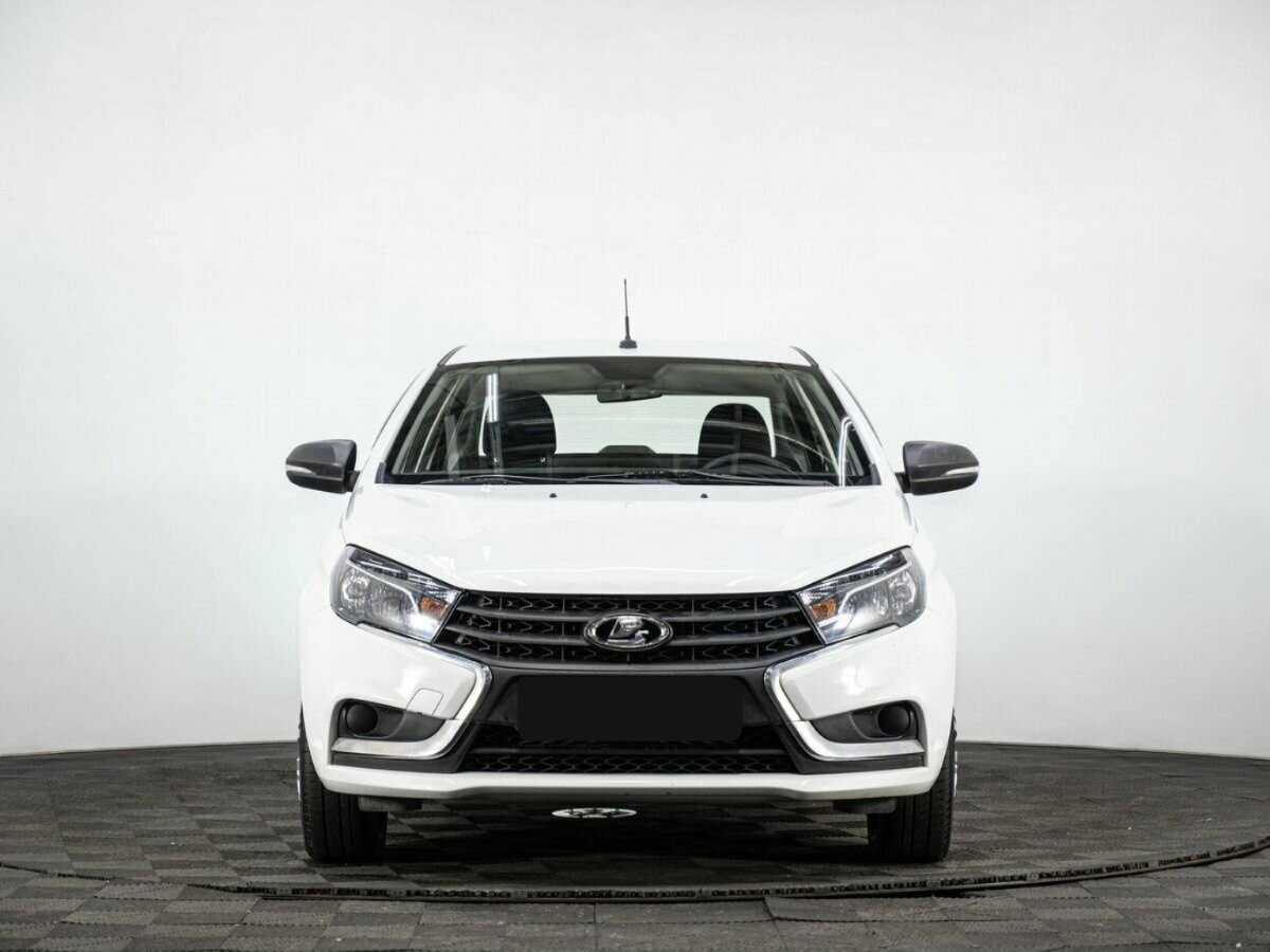 Lada (ВАЗ) Vesta б/у, 2019, Механическая. Фото: #1
