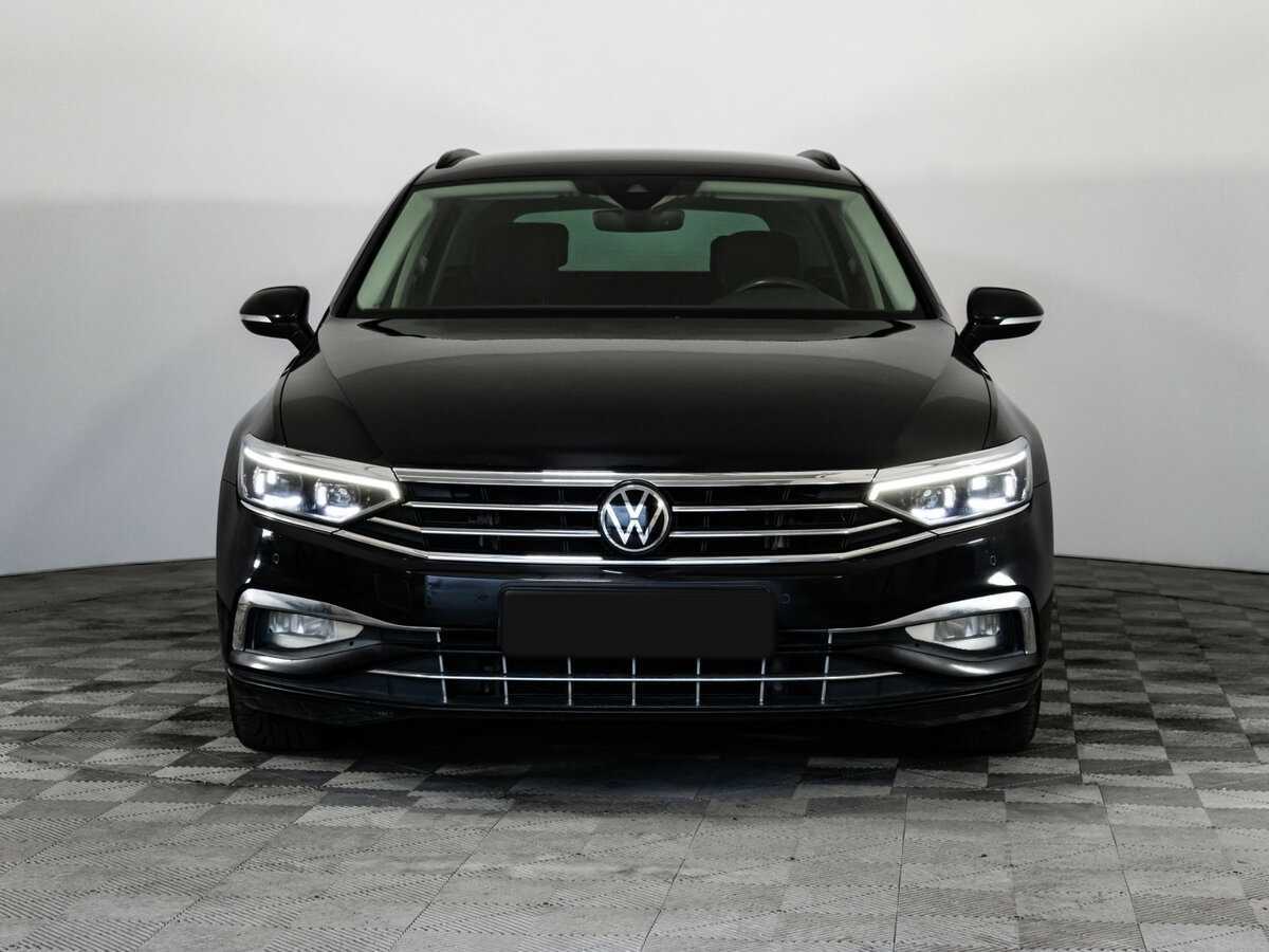 Volkswagen Passat б/у, 2020, Роботизированная. Фото: #2