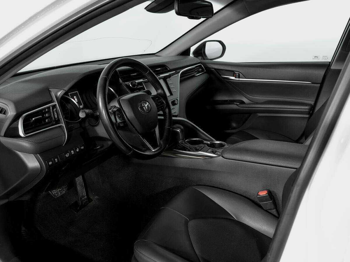 Toyota Camry б/у, 2019, Автоматическая. Фото: #15