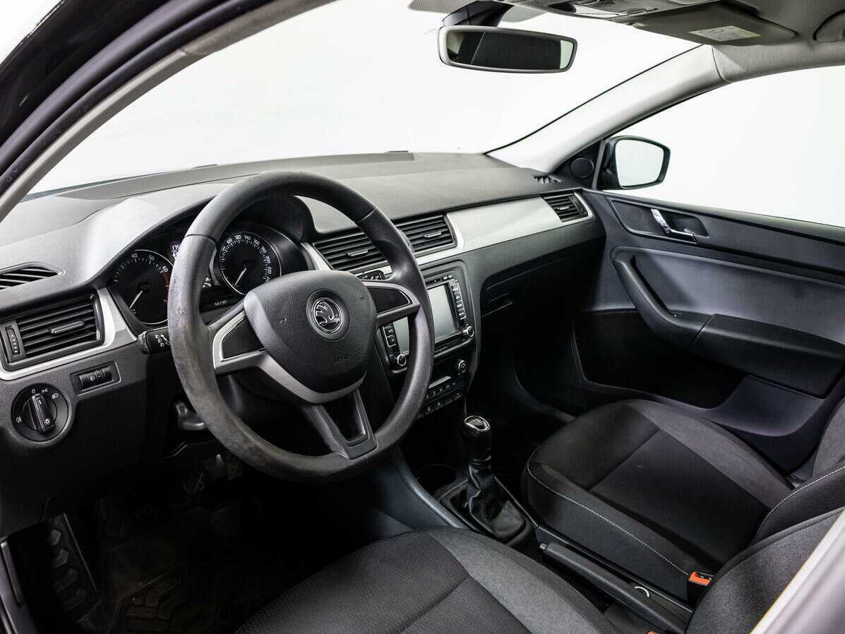 Skoda Rapid б/у, 2016, Механическая. Фото: #8