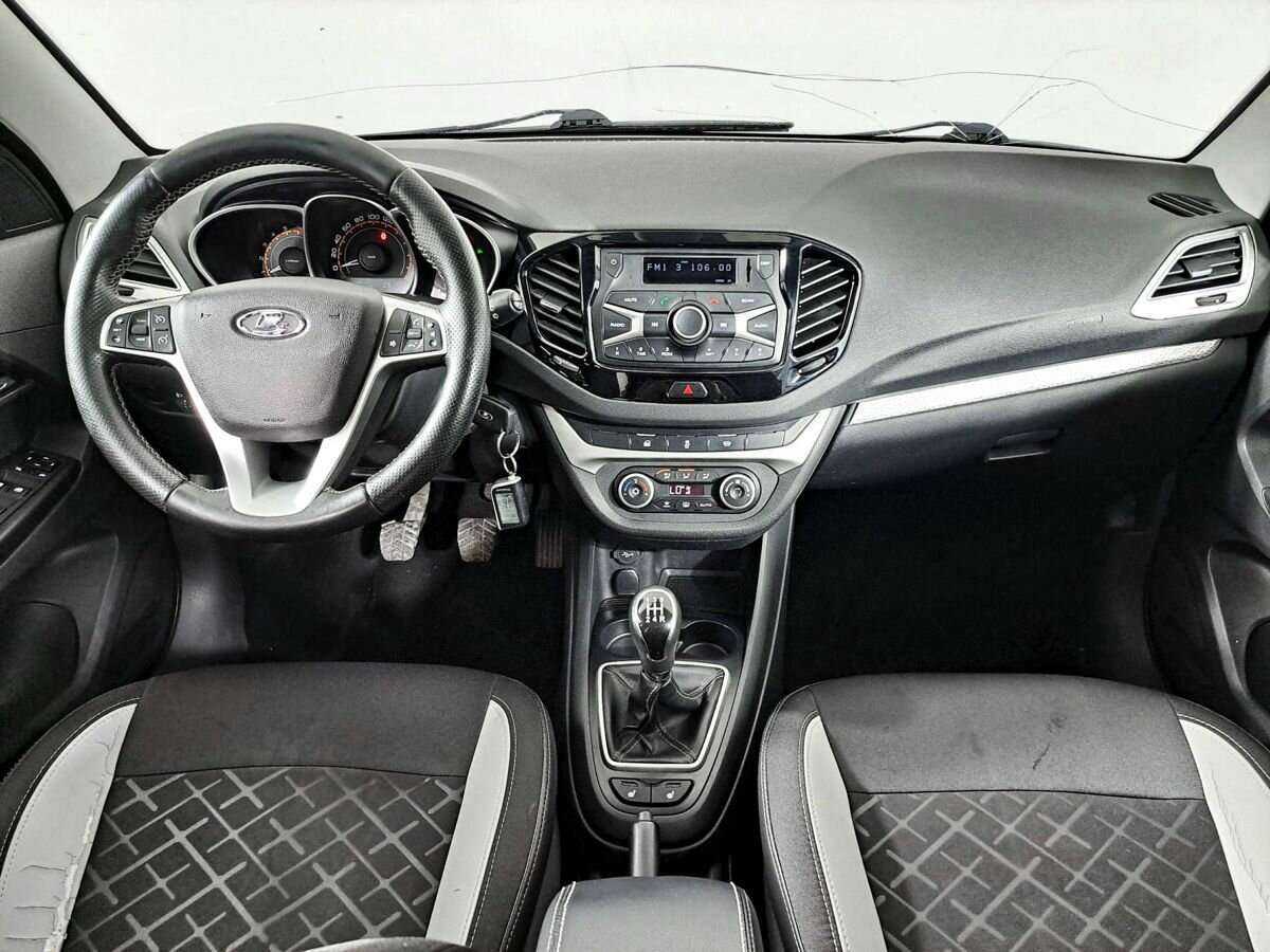 Lada (ВАЗ) Vesta б/у, 2017, Механическая. Фото: #13