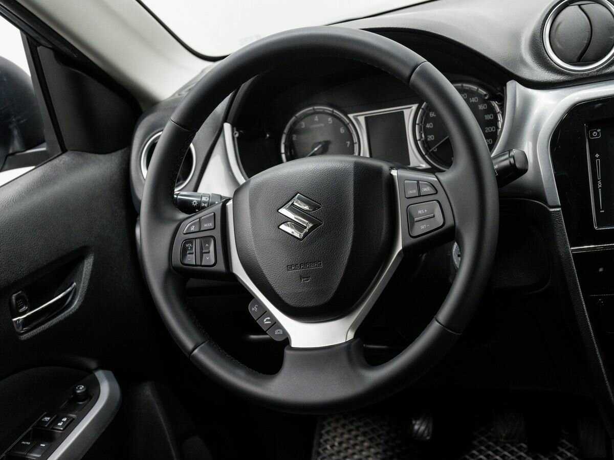 Suzuki Vitara б/у, 2015, Механическая. Фото: #11