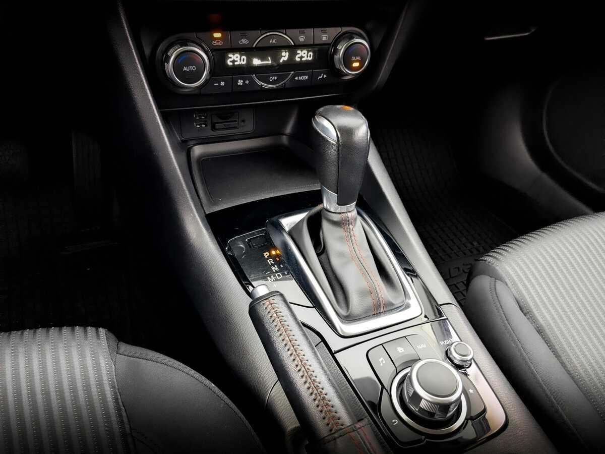 Mazda 3 б/у, 2015, Автоматическая. Фото: #24