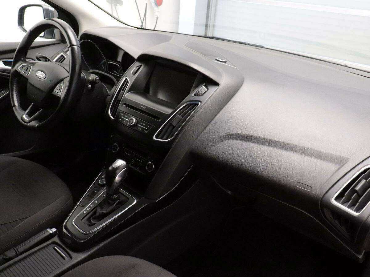 Ford Focus б/у, 2017, Автоматическая. Фото: #6