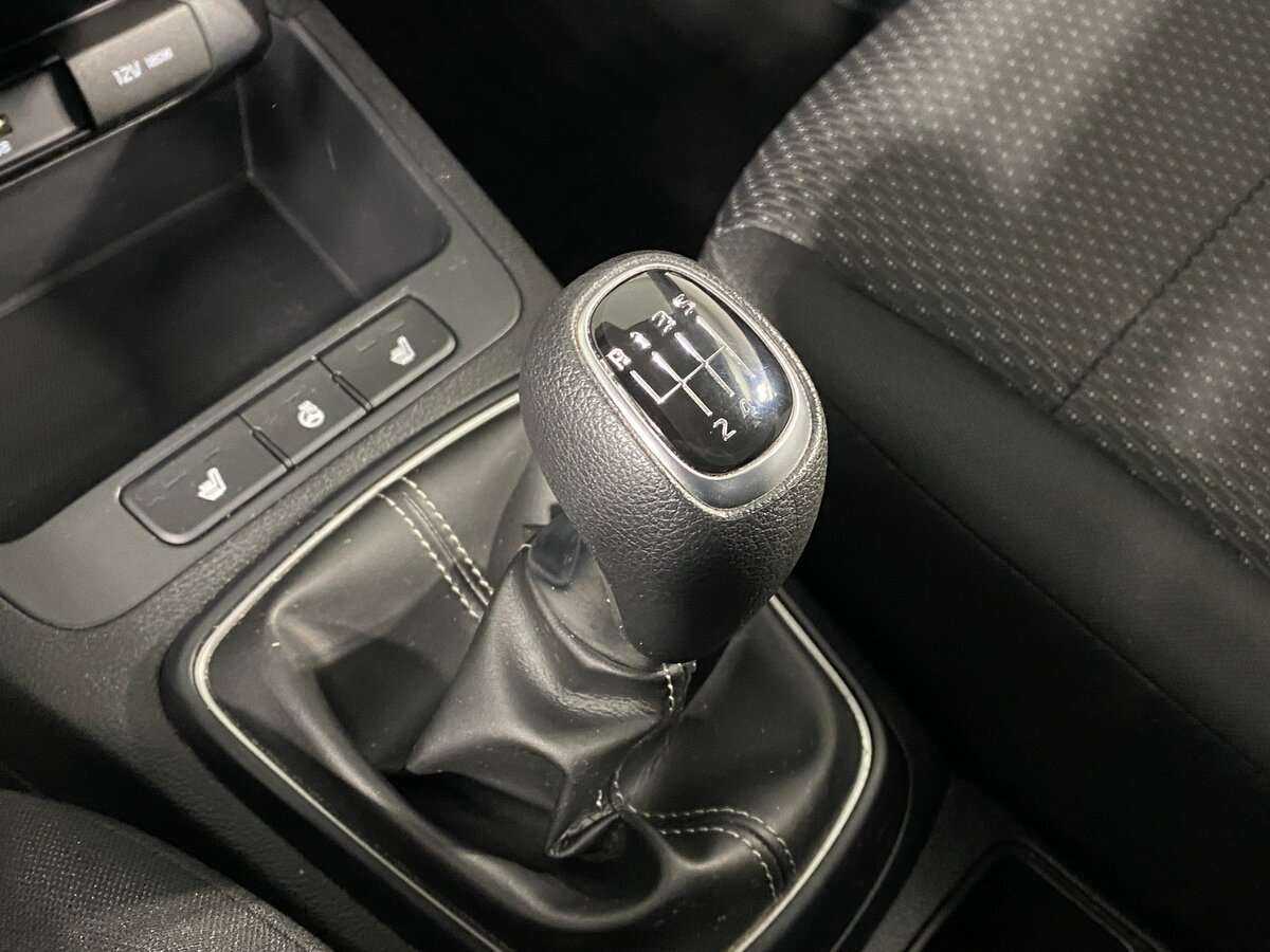 Kia Rio б/у, 2021, Механическая. Фото: #11