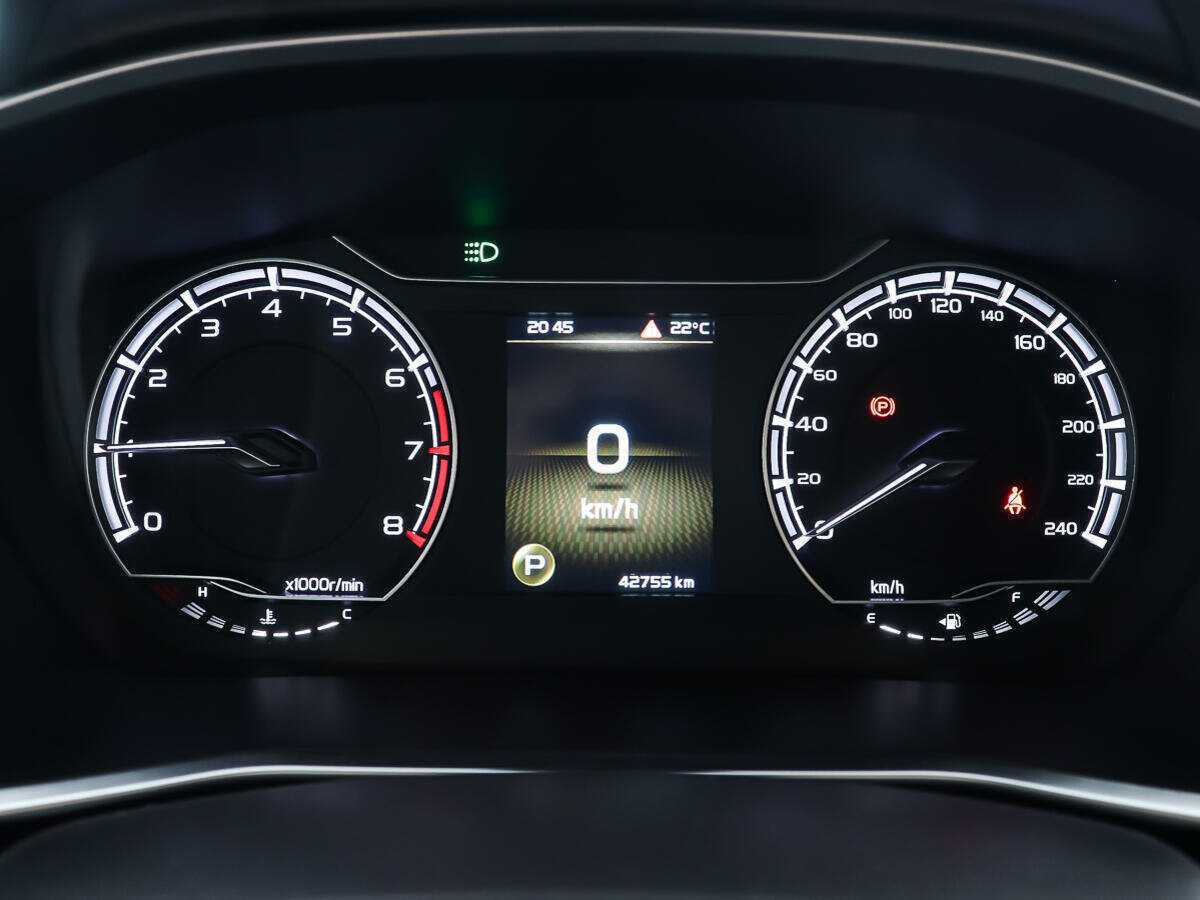 Geely Coolray б/у, 2021, Роботизированная. Фото: #12