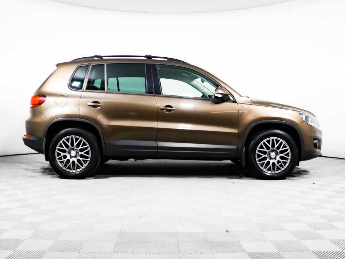 Volkswagen Tiguan б/у, 2015, Механическая. Фото: #3