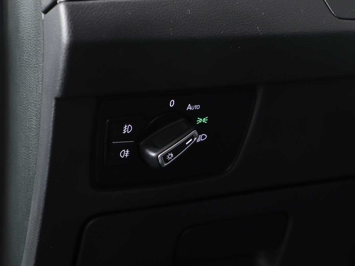 Volkswagen Passat б/у, 2017, Роботизированная. Фото: #17