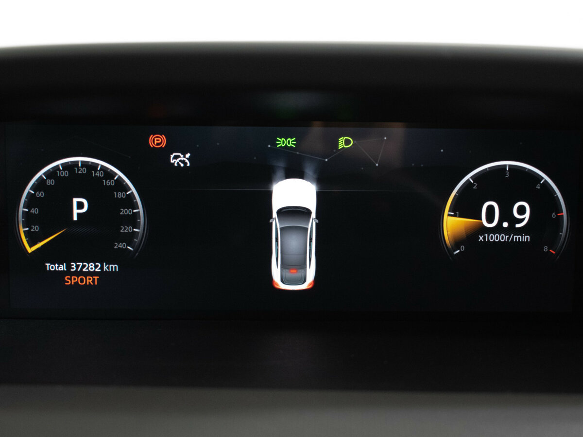 Changan UNI-V б/у, 2023, Роботизированная. Фото: #10