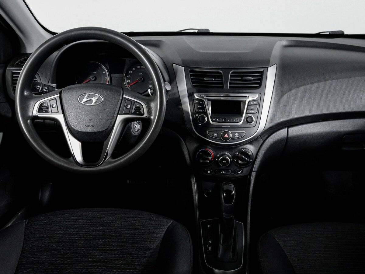 Hyundai Solaris б/у, 2016, Автоматическая. Фото: #11