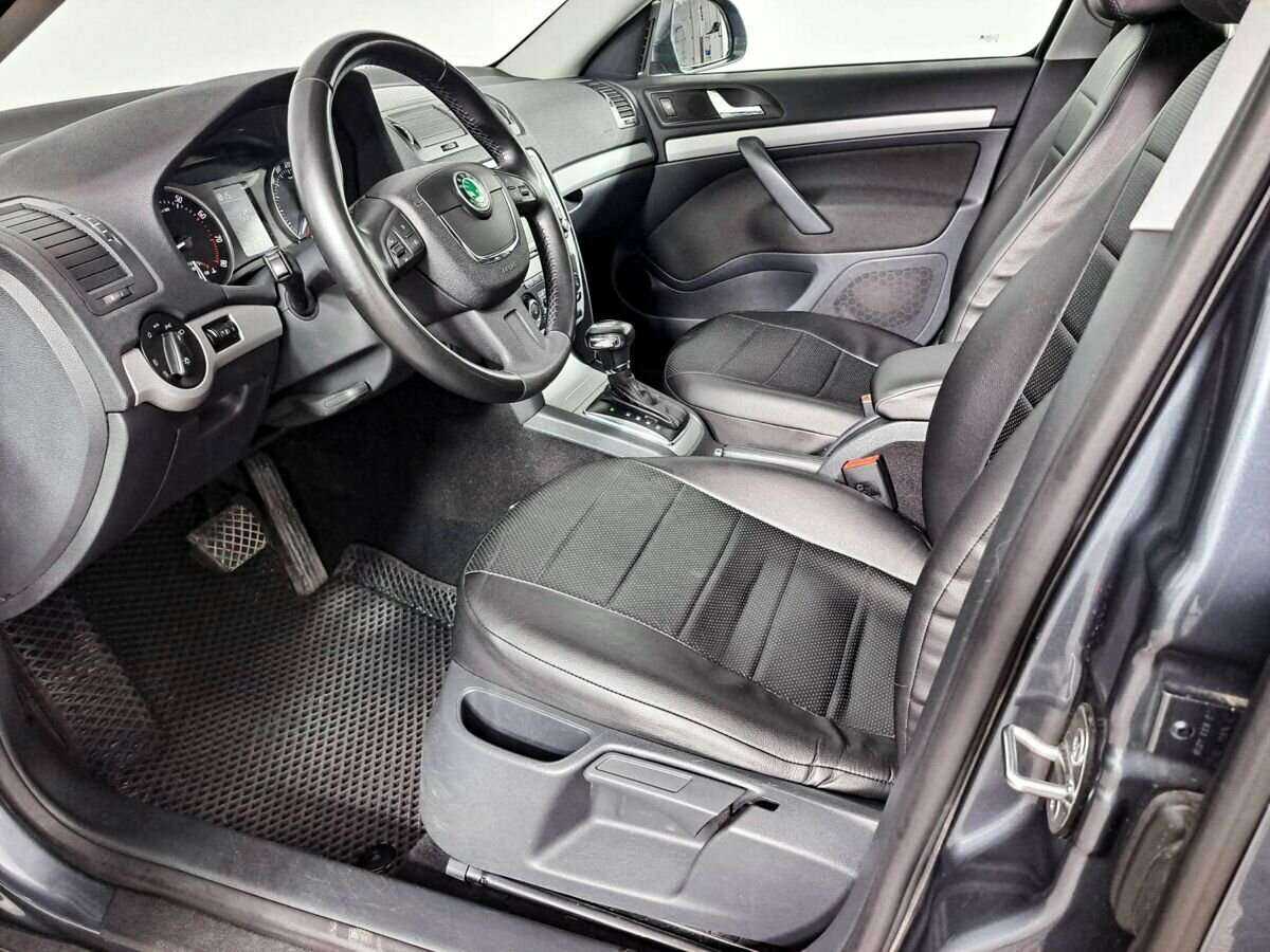Skoda Octavia б/у, 2012, Автоматическая. Фото: #12