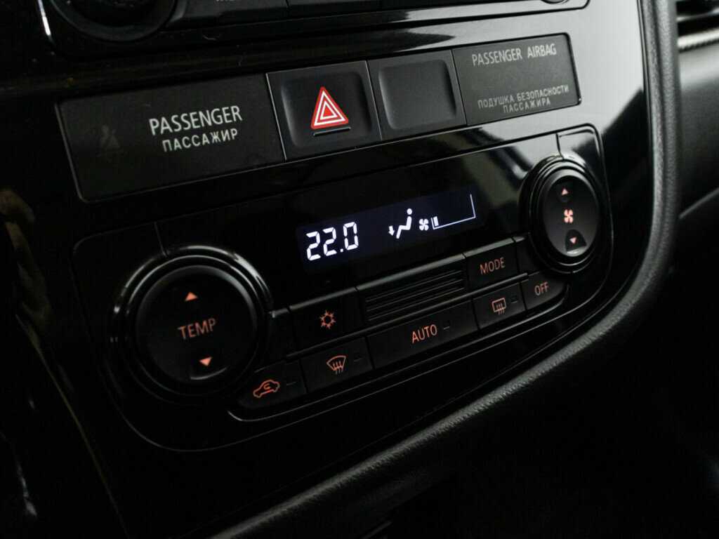 Mitsubishi Outlander б/у, 2018, Вариатор. Фото: #12