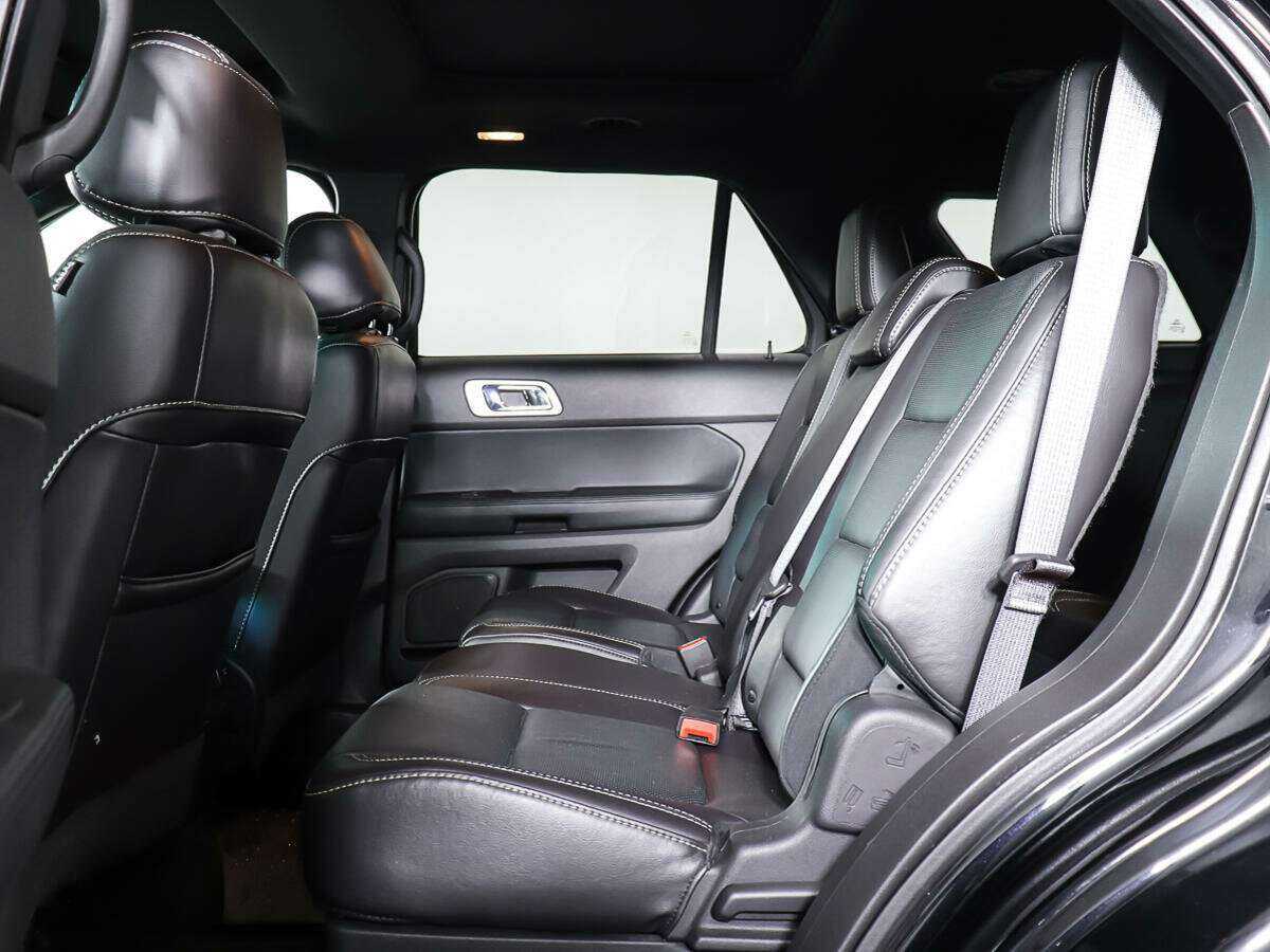 Ford Explorer б/у, 2013, Автоматическая. Фото: #9