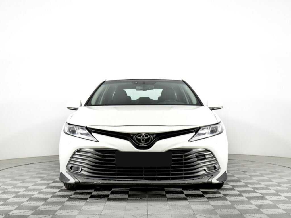 Toyota Camry б/у, 2018, Автоматическая. Фото: #1