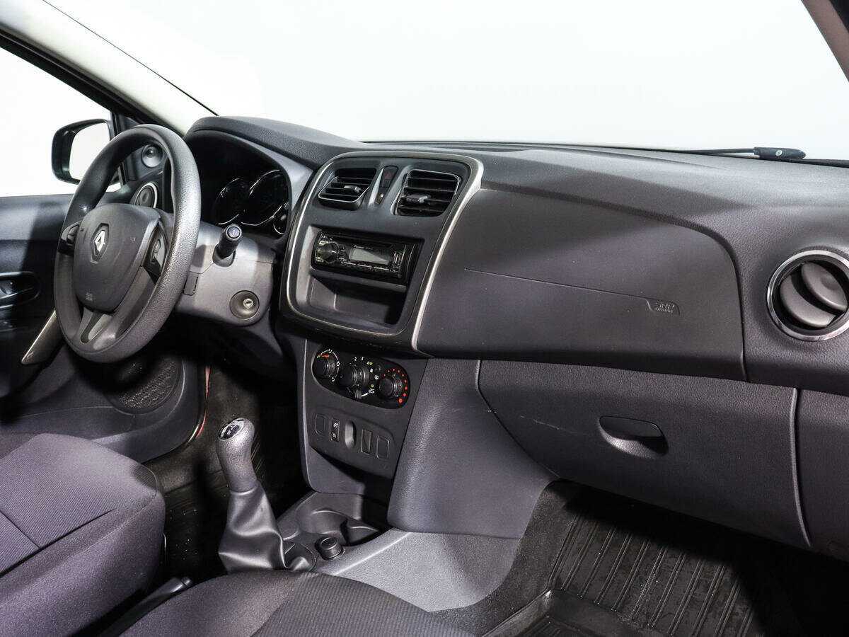 Renault Sandero б/у, 2015, Механическая. Фото: #9