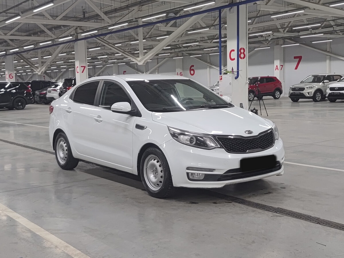 Kia Rio б/у, 2016, Автоматическая. Фото: #2