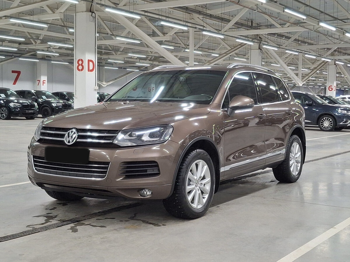 Volkswagen Touareg б/у, 2013, Автоматическая. Фото: #0