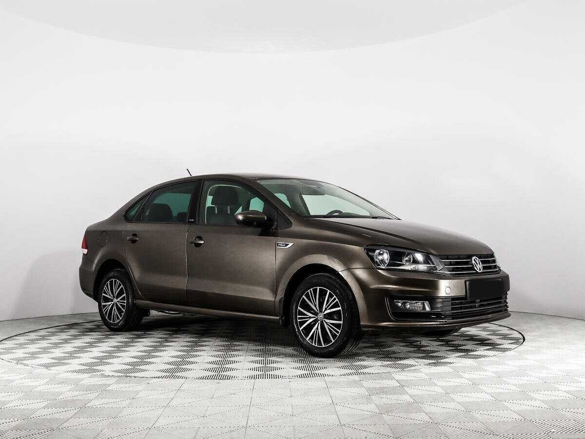 Volkswagen Polo б/у, 2016, Автоматическая. Фото: #2