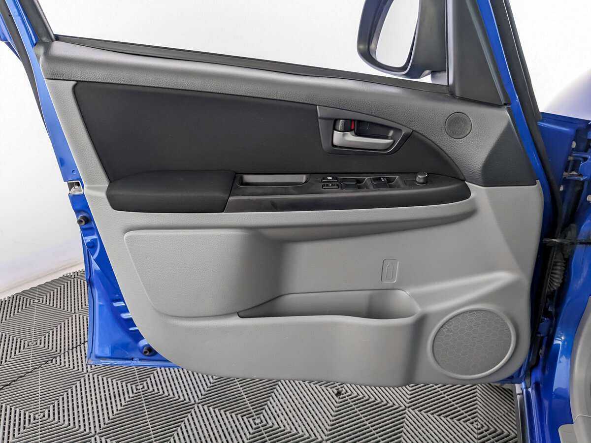 Suzuki SX4 б/у, 2013, Автоматическая. Фото: #14