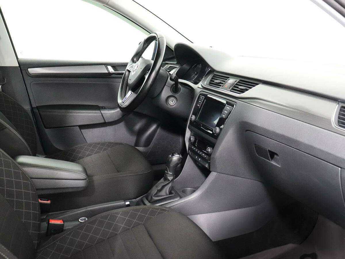 Skoda Rapid б/у, 2017, Роботизированная. Фото: #6