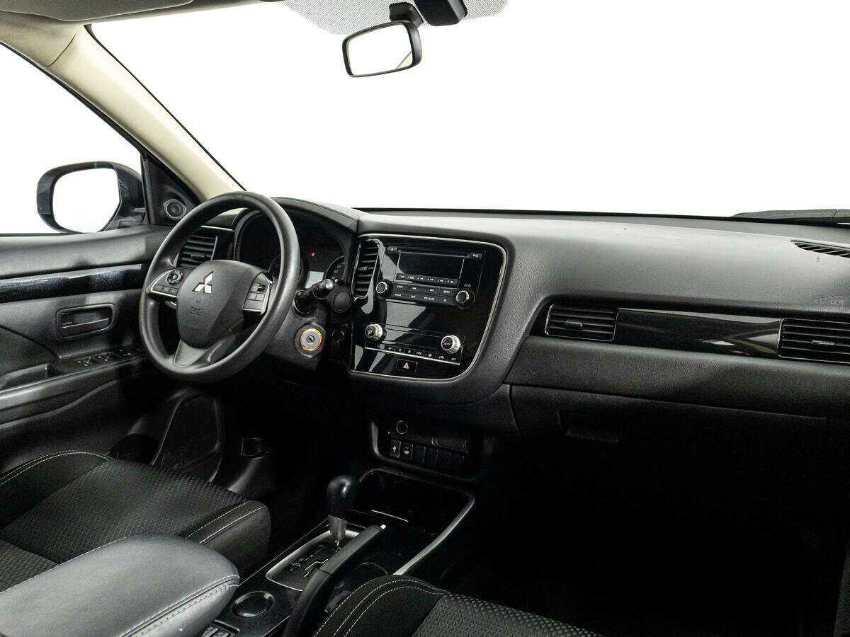 Mitsubishi Outlander б/у, 2020, Вариатор. Фото: #8