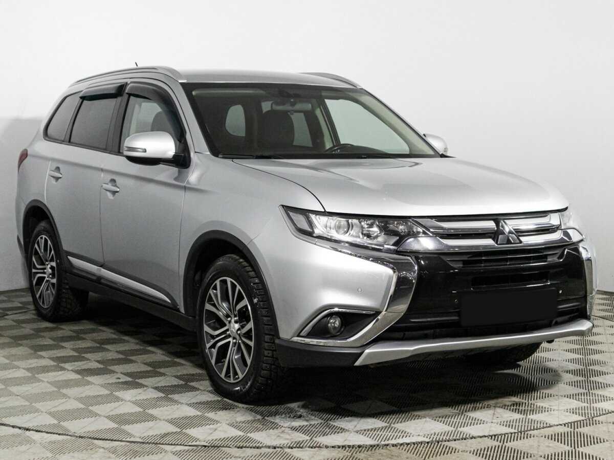 Mitsubishi Outlander б/у, 2016, Вариатор. Фото: #2