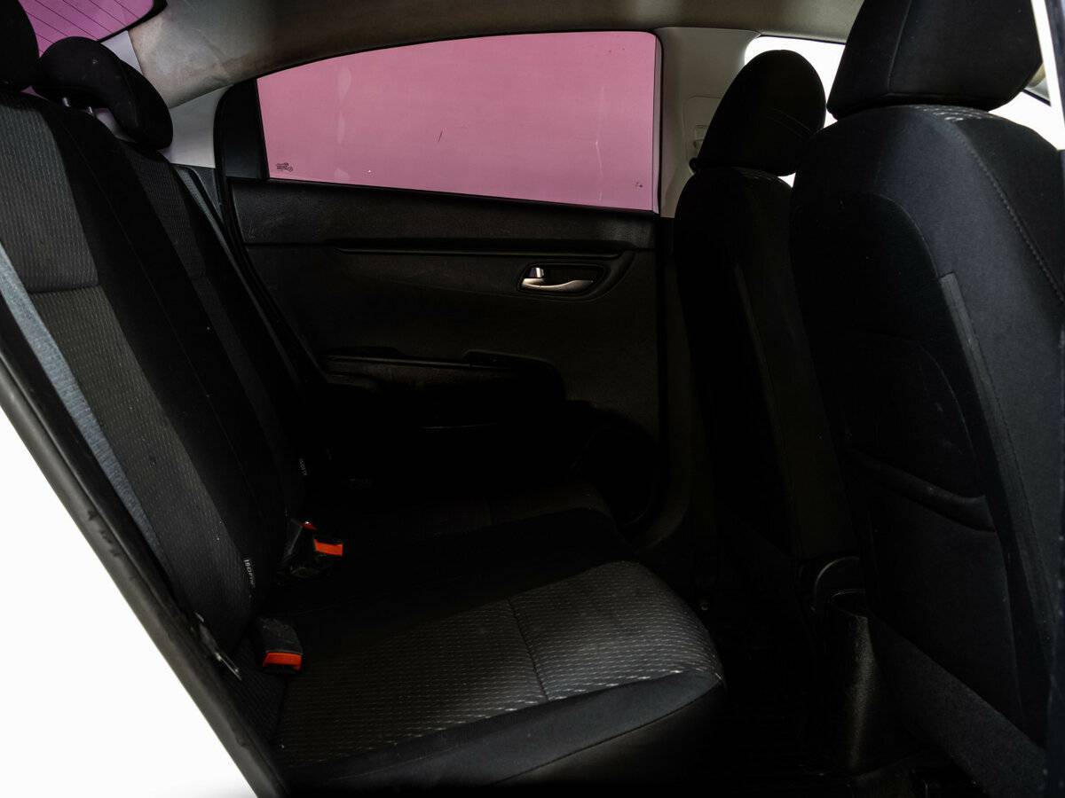 Kia Rio б/у, 2017, Автоматическая. Фото: #9