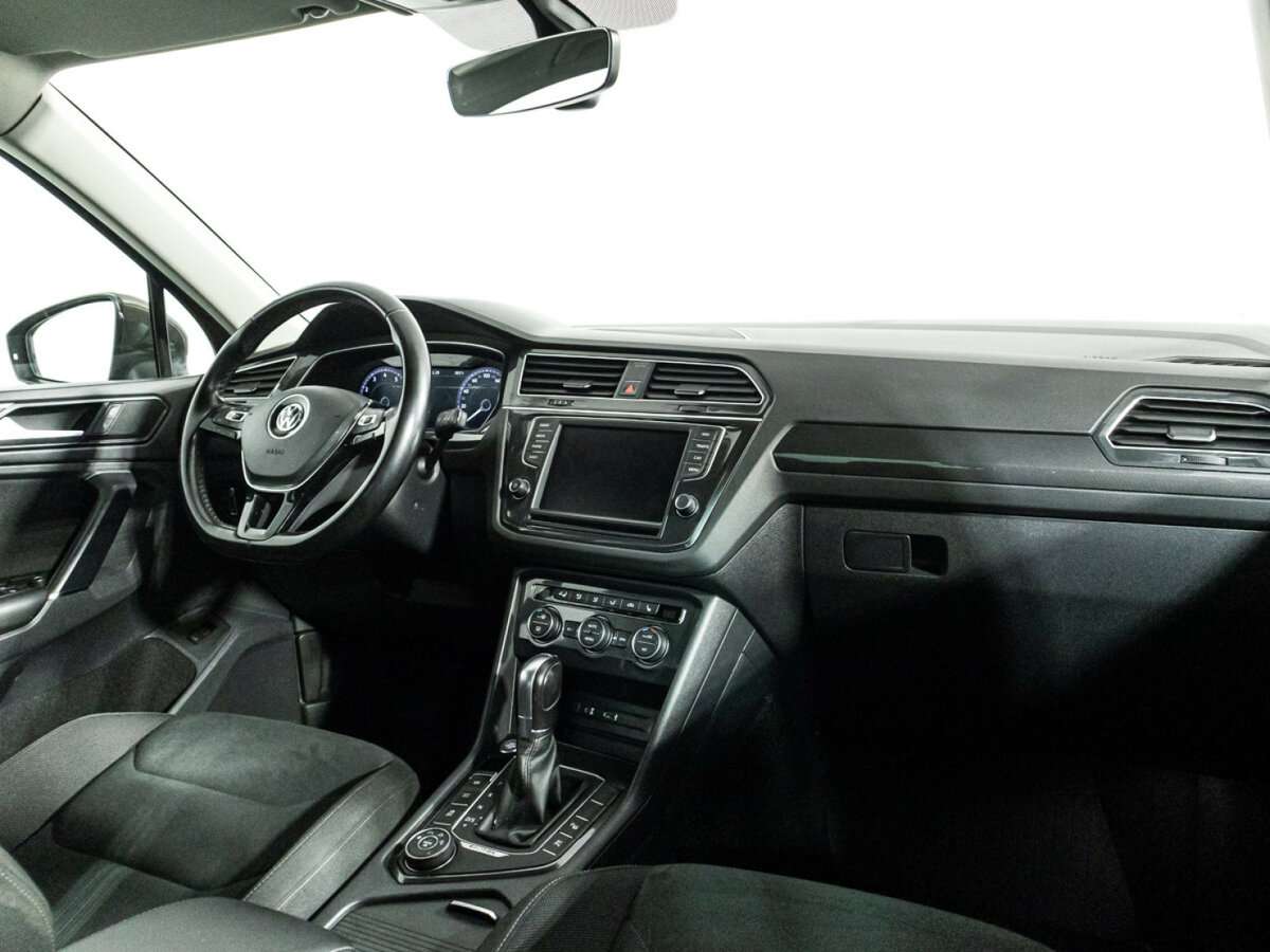Volkswagen Tiguan б/у, 2017, Роботизированная. Фото: #8