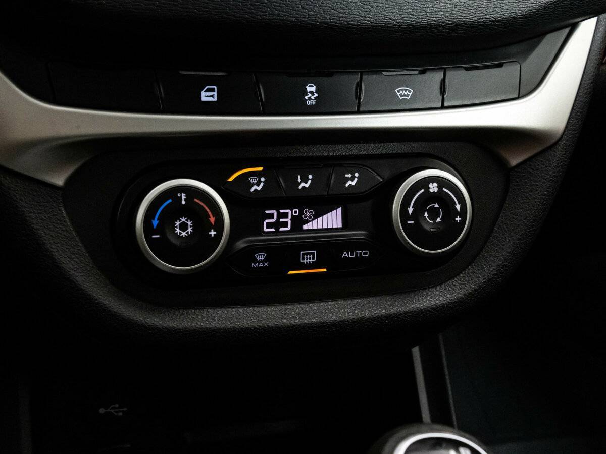 Lada (ВАЗ) Vesta б/у, 2019, Роботизированная. Фото: #13